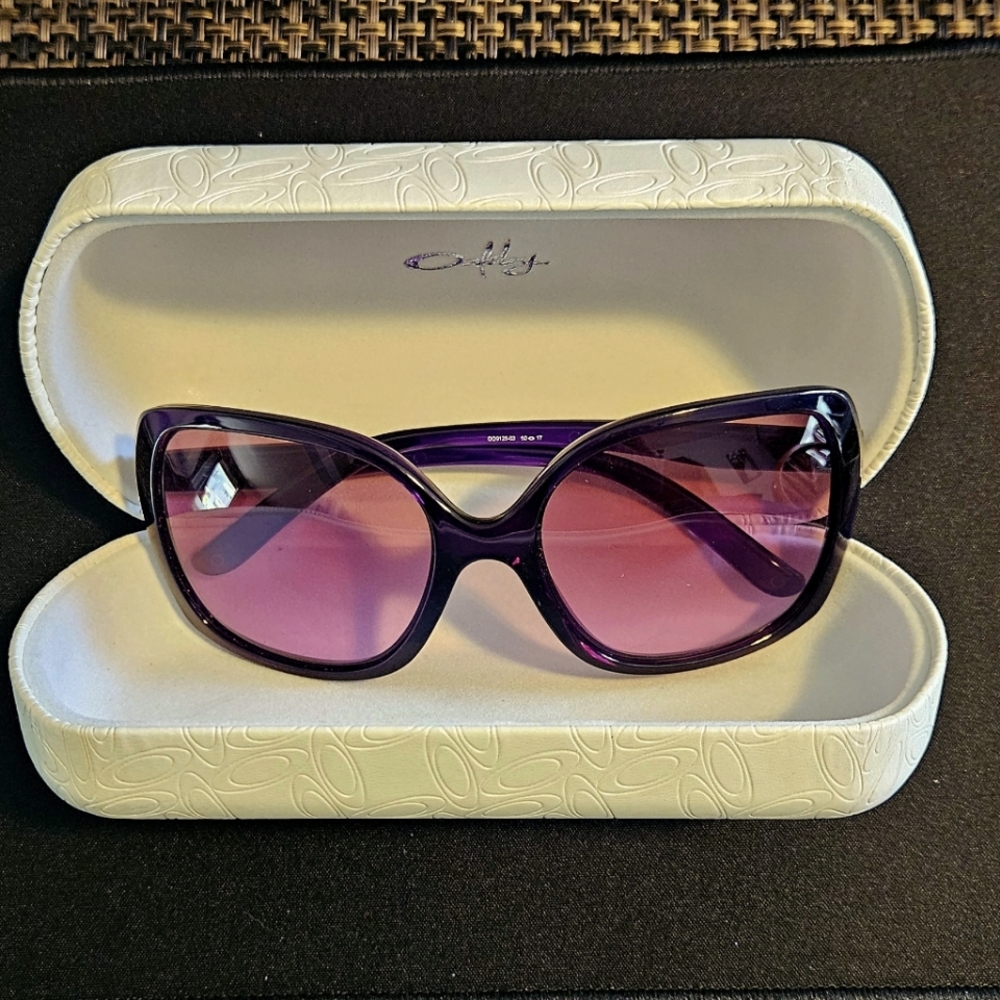 Oakley Beckon Sunglasses